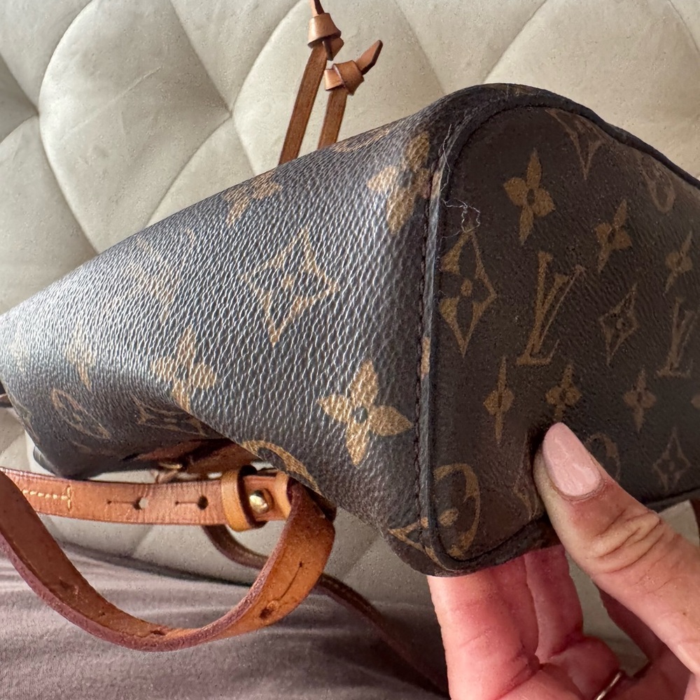 Louis Vuitton Monogram Backpack - Picture 6 of 14